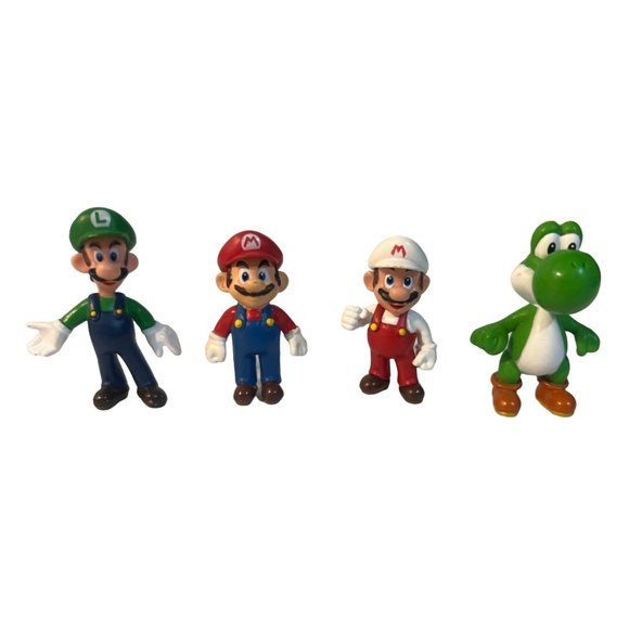 Bundle Of  4 Super Mario 2 Inch Figures Yoshi Mario Lugi - Picture 1 of 6